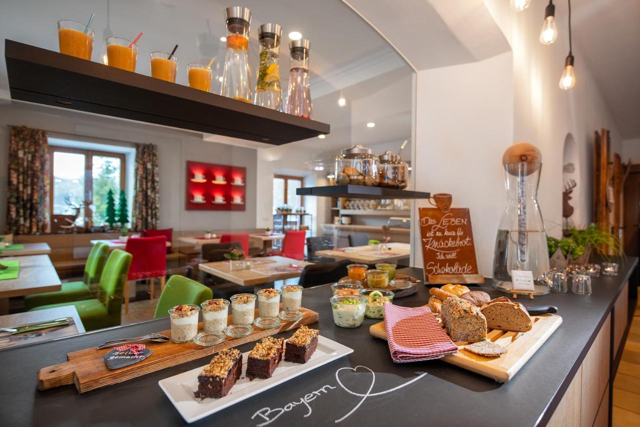 Bayern Resort Hotel - Adults Only - Mit Zugspitzblick - Eibsee-Naehe - Wellnessbereich - Naturpool Im Sommer Grainau Εξωτερικό φωτογραφία