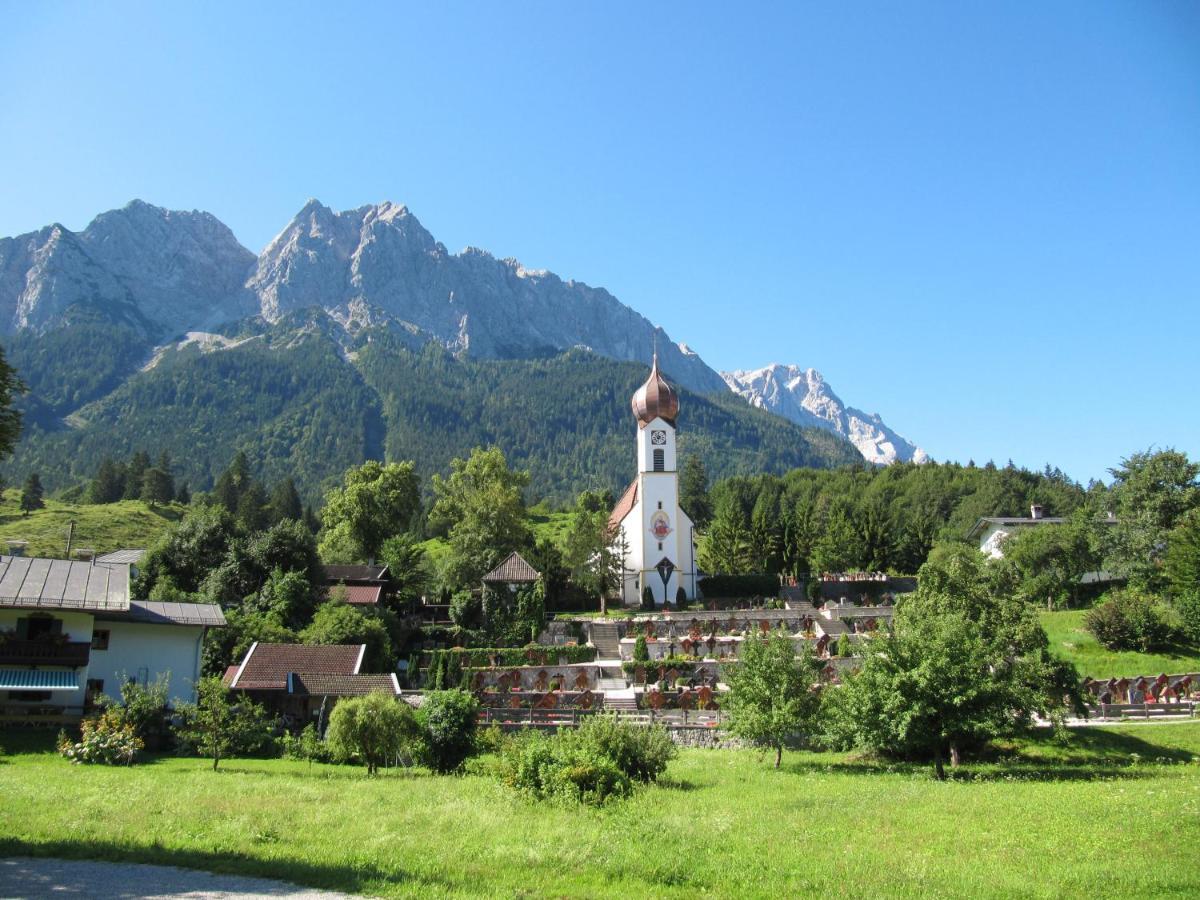 Bayern Resort Hotel - Adults Only - Mit Zugspitzblick - Eibsee-Naehe - Wellnessbereich - Naturpool Im Sommer Grainau Εξωτερικό φωτογραφία