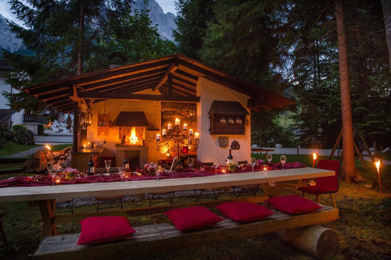 Bayern Resort Hotel - Adults Only - Mit Zugspitzblick - Eibsee-Naehe - Wellnessbereich - Naturpool Im Sommer Grainau Εξωτερικό φωτογραφία