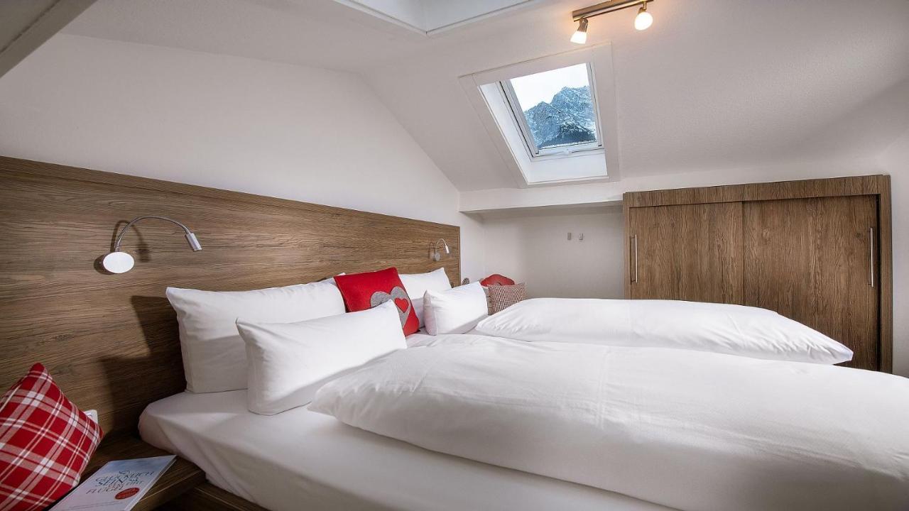 Bayern Resort Hotel - Adults Only - Mit Zugspitzblick - Eibsee-Naehe - Wellnessbereich - Naturpool Im Sommer Grainau Εξωτερικό φωτογραφία